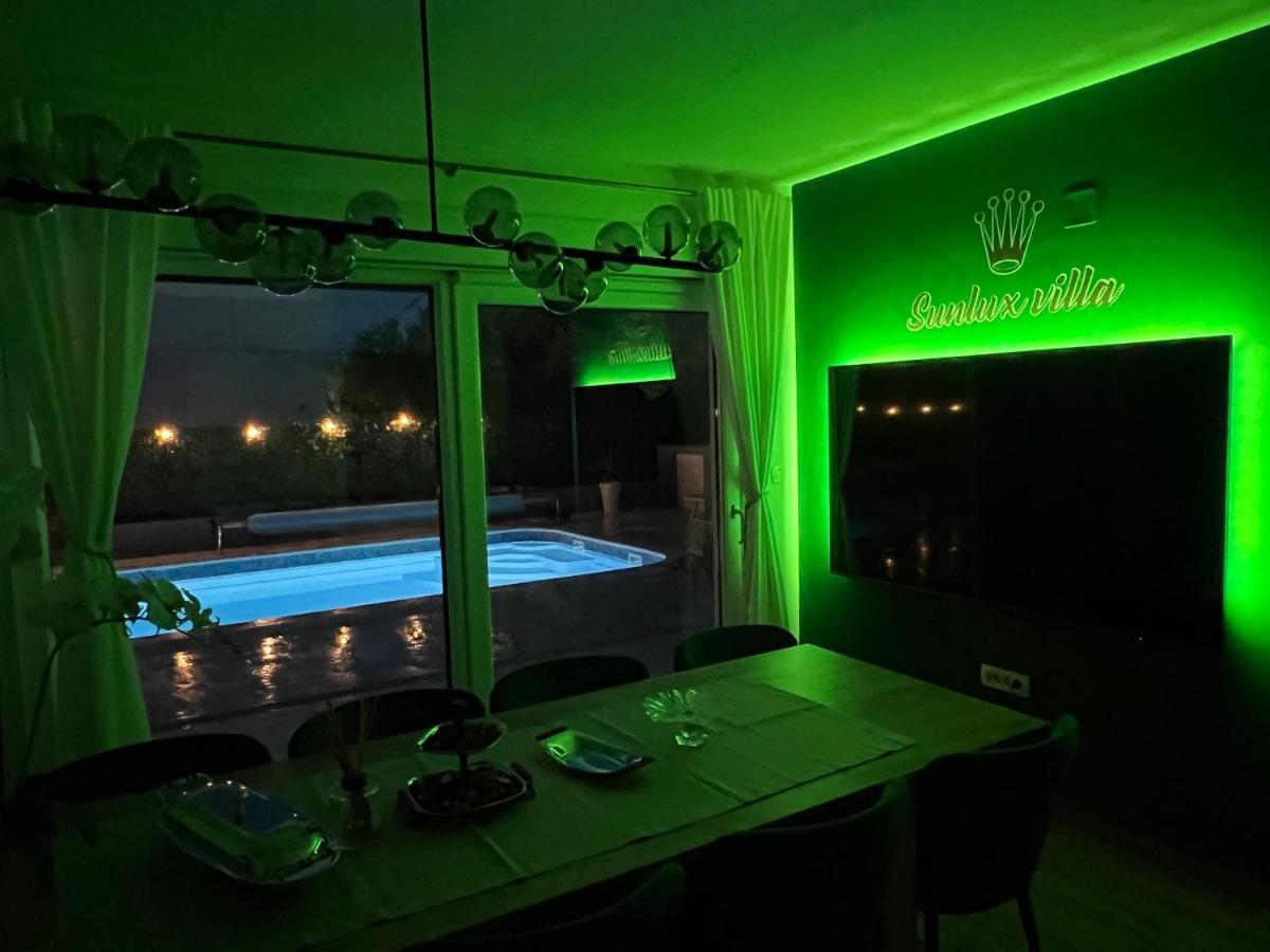 Sunluxvilla ,Heated Pool, Ir Sauna Kaštela Eksteriør bilde